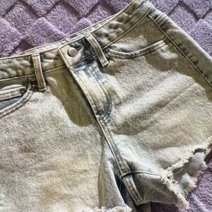 No Boundaries Light Wash Jean Shorts